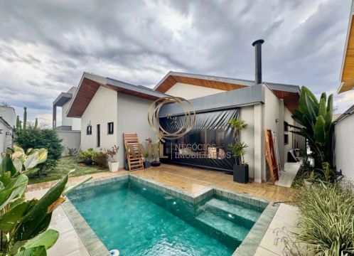 TT Aluga LUXUOSA Casa Térrea, 267 m², 3 Suítes, 4 Vagas, Residencial Monte Carlo, Urbanova