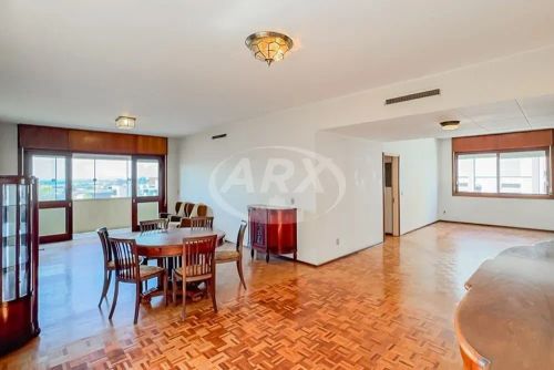 Apartamento de 217.0m² no bairro Independência, co