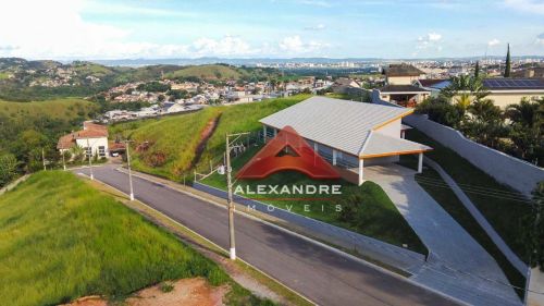 Casa com 3 dormitórios à venda, 250 m² por R$ 1.390.000,00 - Condomínio Residencial Mantiq