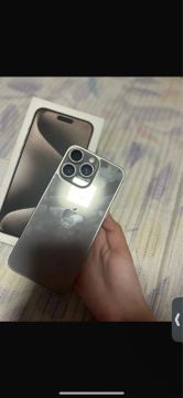 Vendo iPhone 15 pro Max 