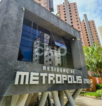 Apartamento no condomínio Metrópolis