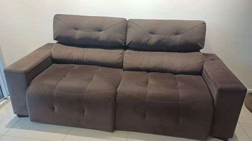 Sofá retrátil, 4 lugares, articulado e com extensor de panturrilha
