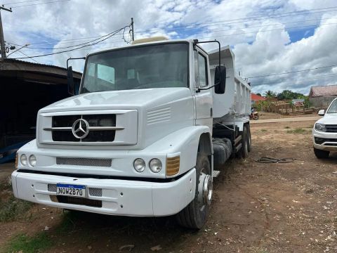 Caminhão Mercedes-Benz 1620