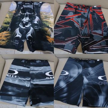 Bermudas novas tamanho 40 (tem 7)