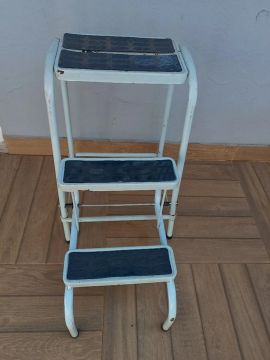 Escada de Alumínio Dobrável 3 Degraus