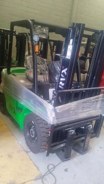 Empilhadeiras Novas pronta entrega.