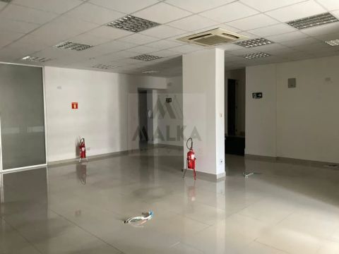 Loja para Locação em Florianópolis, Estreito, 4 banheiros, 4 vagas