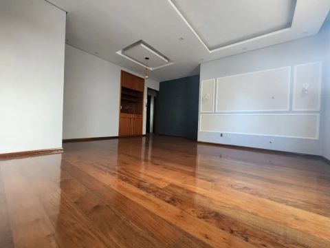 Apartamento à venda com 03 quartos no bairro Carlos Prates