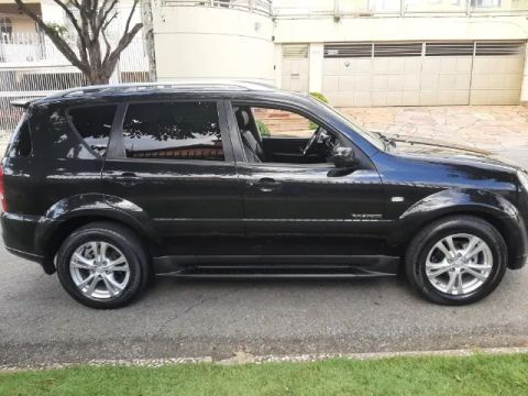 LER ANUNCIO: Vr.Vda: 57.900, Financio c/ 28mil de entrada. 2010 7LUGARES Diesel 4x4 