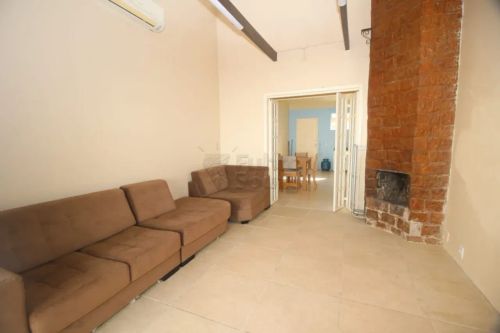 Casa para Aluguel no Laranjal - Duas Quadras da Praia, Espaço e Conforto
