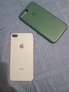 iPhone 8 Plus 
