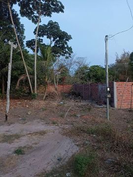 Terreno com Área Verde