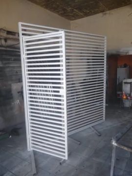 Portão galvanizado Vazado
