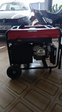 Gerador de energia Kawashima 220v e 380v