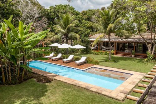 Casa no Condomínio Altos de Trancoso