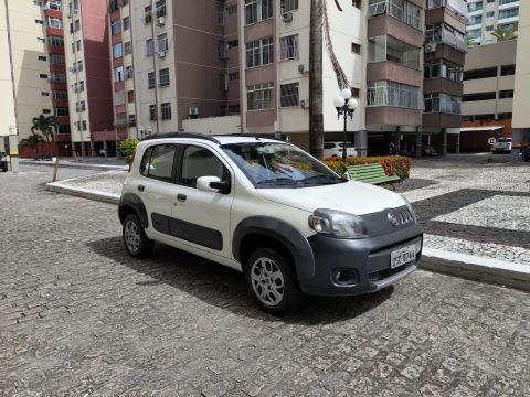 Fiat Uno Way 1.0 2014 ZERADO. Pouquíssimo Rodado!