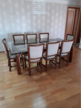 Mesa de Jantar de ratam da Artefacto