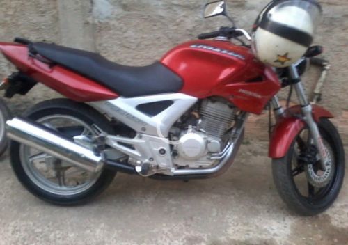 Vendo cbx 250cc ano 2002