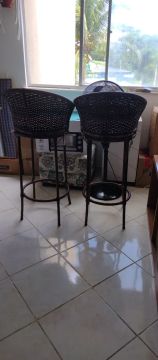 Par de Banquetas em Vime - Rústicas e Elegantes