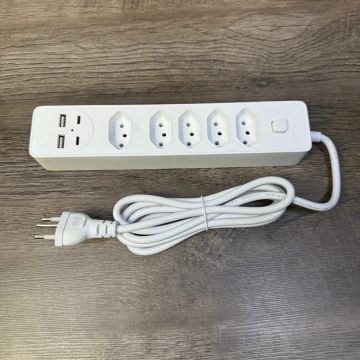 Régua Extensão Extensor de tomada com 5 tomadas 2 USB