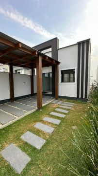 Imóvel para venda com 81 metros quadrados com 3 quartos em Areias - Tijucas - SC