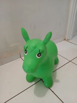 Cavalo de Pular Verde - Brinquedo Infantil