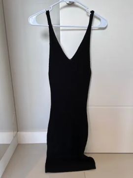 Vestido tricô preto midi 