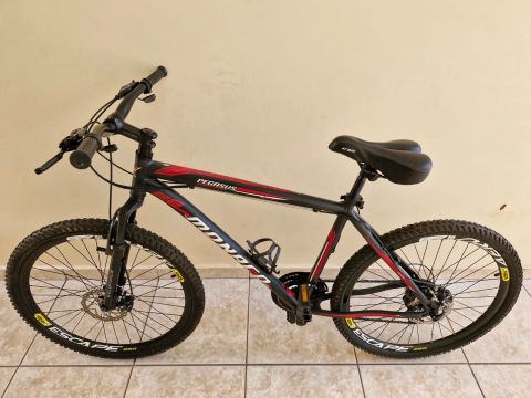 Vendo duas Bicicletas (leia a descrição)