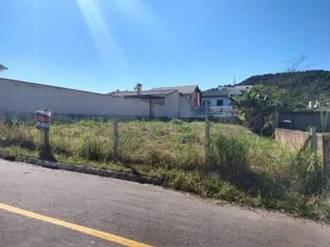Terreno com 428mt2 no loteamento São Francisco