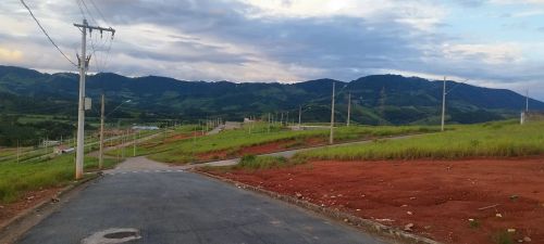 Terreno com vista espetacular para as montanhas!