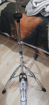Estante Hit Hat Chimbal Mapex em excelente estado. 