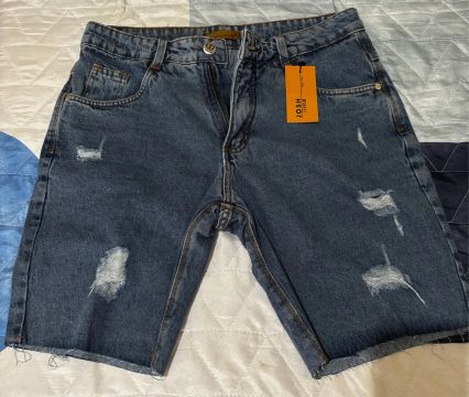 Bermudas Josh