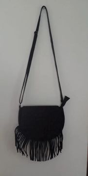 Bolsa de Ombro com Franjas Preta