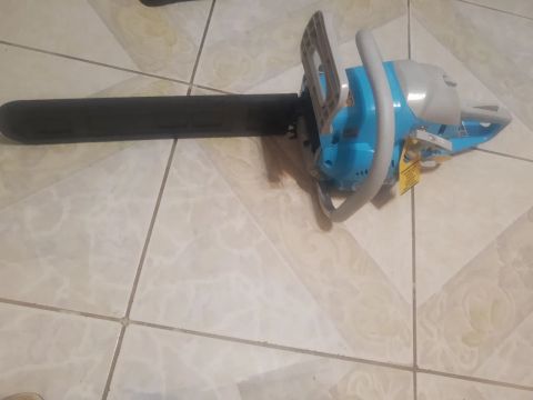 Motosserra Gasolina 50cc - Potente e Durável