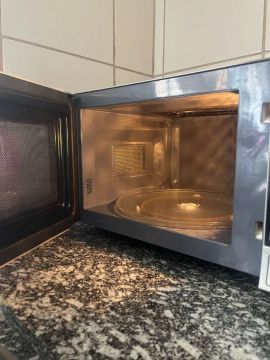 Micro-ondas em ótimo estado