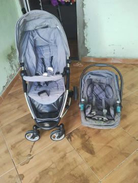 Carrinho e bebê conforto 