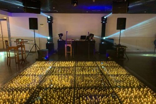 Aluguel de Pista de Led Gold Paris em Brasília DF Palco Som Dj Iluminação