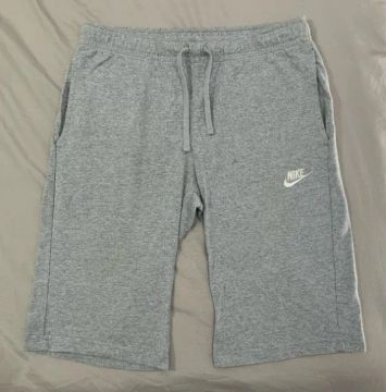 Bermuda Nike Sportswear Club Masculina