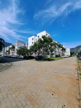 Excelente apartamento dentro de condomínio fechado em Vargem Pequena/Rj