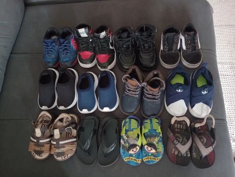 Lote de sapatos infantis - Diversos tamanhos e marcas