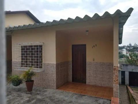 Casa em Rua Estácio de Sá - Chácara das Pedras - Porto Alegre/RS