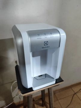 Purificador de água Electrolux - Gelada, Fria e Natural