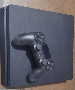 Vendo Ps4 Seminovo