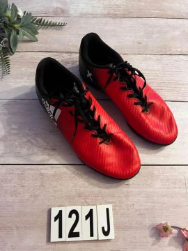 Chuteira Adidas numero 34