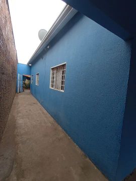 Casa com 2 quartos com suite em Pedra 90 