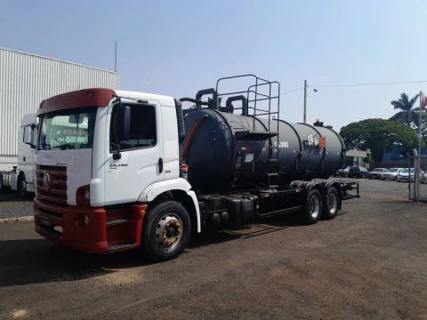 Volkswagen 24.280 E Constellation 6x2 2p (diesel)(E5) 2019/2020 VAMOS SEMINOVOS Uberlândia