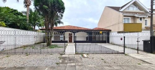 Casa Residencial para aluguel, 4 quartos, 5 vagas, Boqueirão - Curitiba/PR