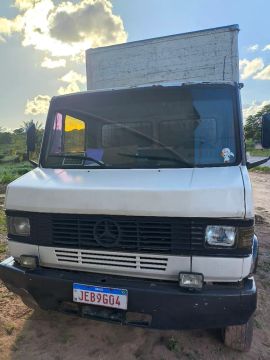 Caminhão 709 plus 94/94 $100.000,