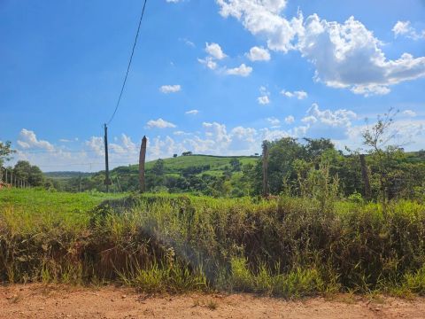 Vende-se chácara em sto antônio de posse sp