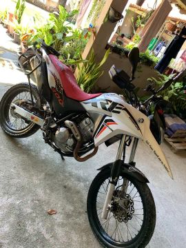 Vendo xre 300 15500